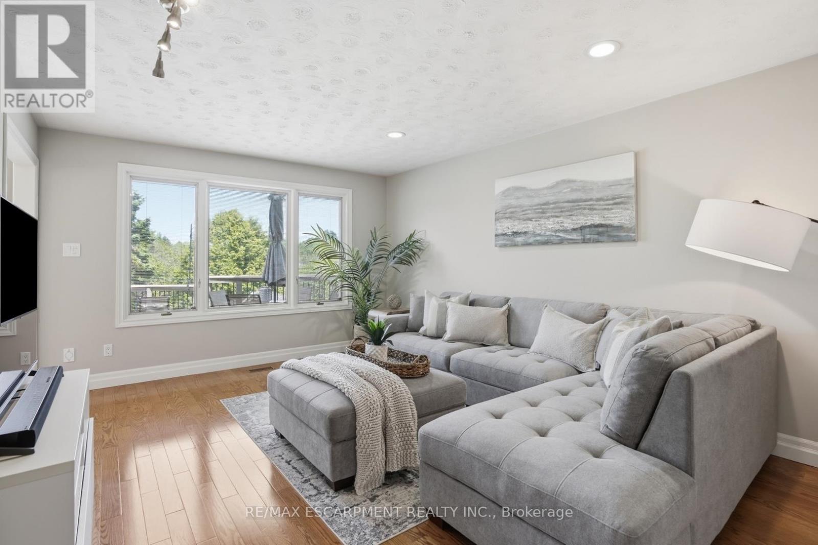 28 BATHGATE DRIVE - 20