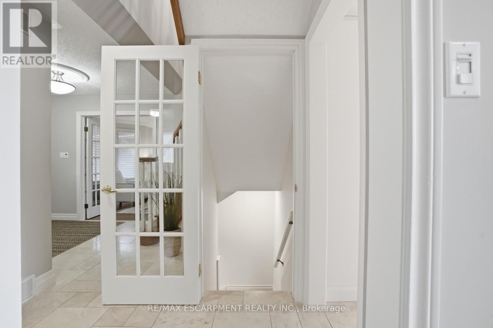 28 BATHGATE DRIVE - 31