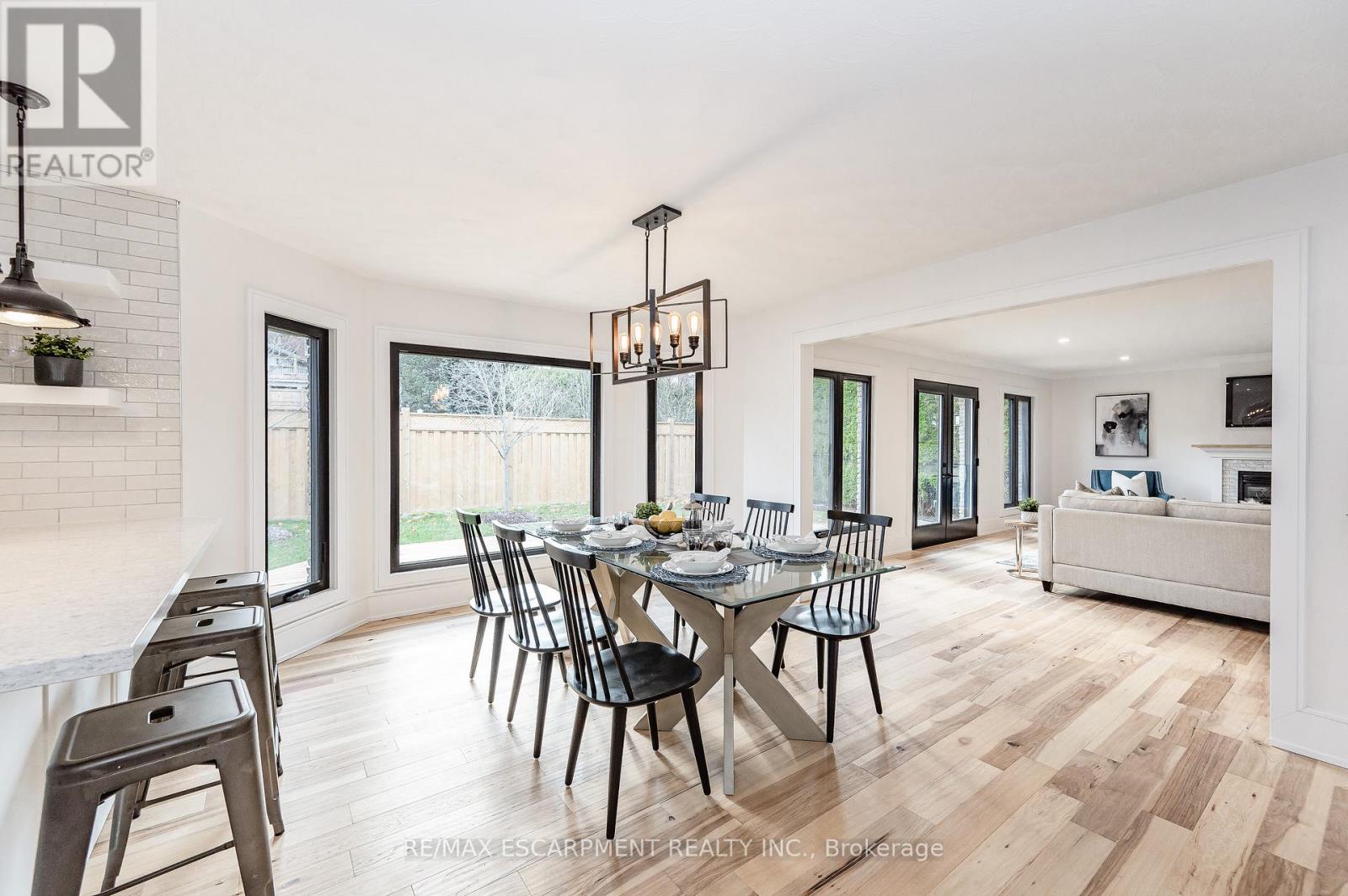 175 BLUEBELL CRESCENT - 11