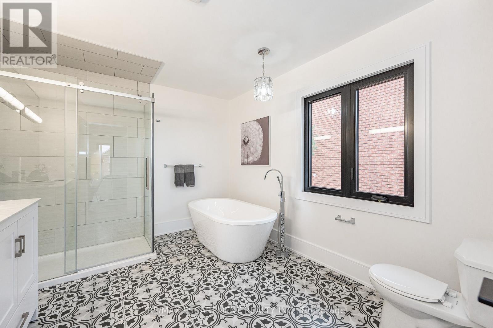 175 BLUEBELL CRESCENT - 22
