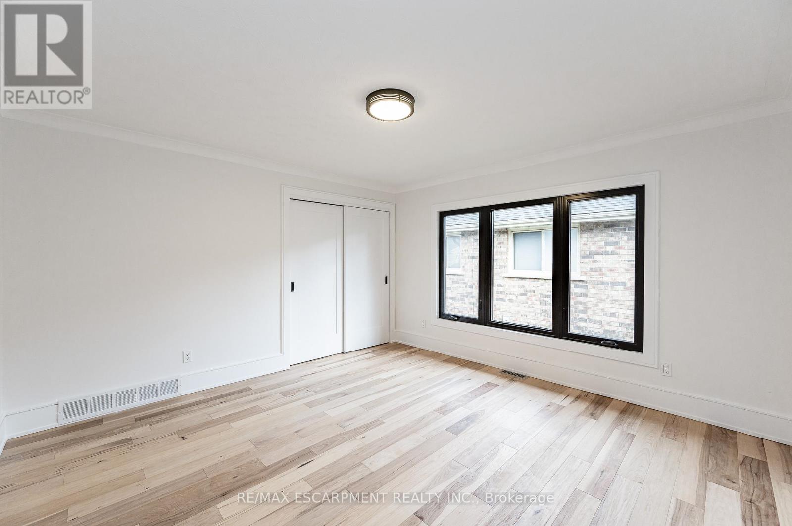 175 BLUEBELL CRESCENT - 26