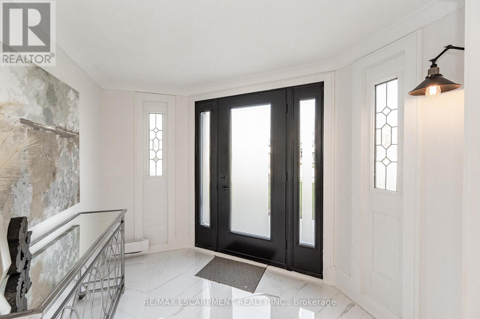 175 BLUEBELL CRESCENT - 3