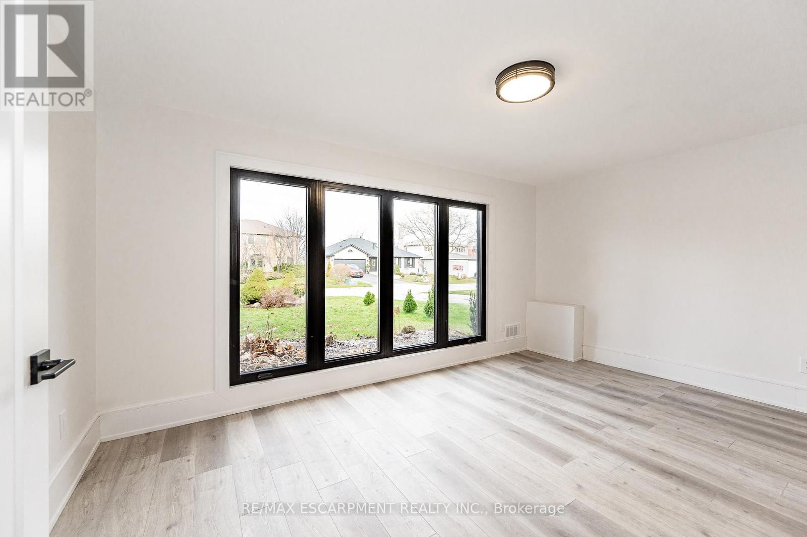 175 BLUEBELL CRESCENT - 30