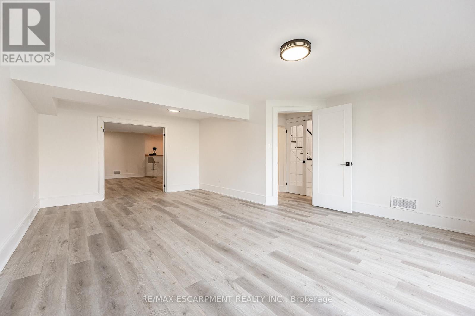 175 BLUEBELL CRESCENT - 31