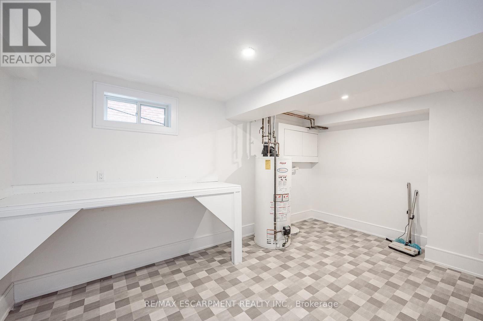 175 BLUEBELL CRESCENT - 42