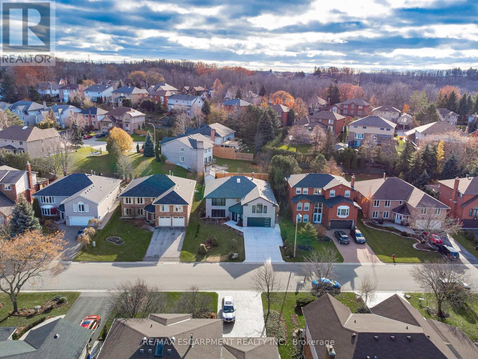 175 BLUEBELL CRESCENT - 48