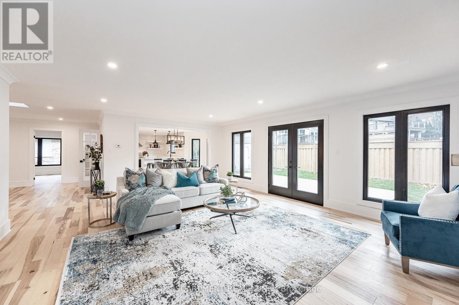 175 BLUEBELL CRESCENT - 9