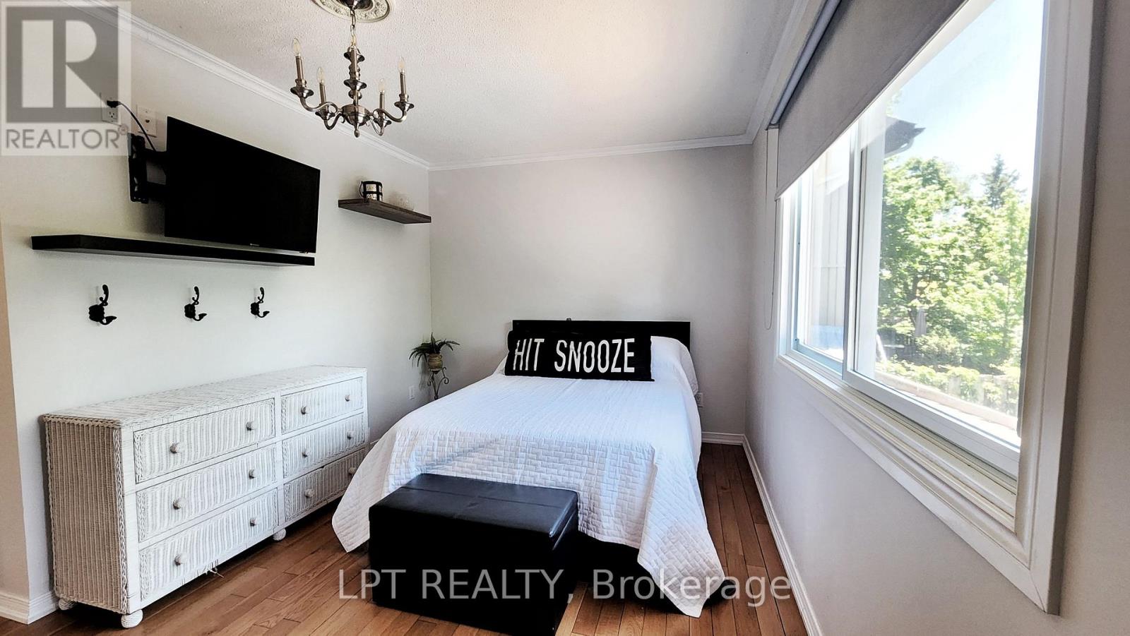 34 NOAM DRIVE - 22