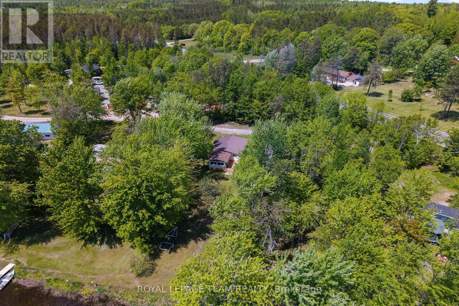 424 HUMMINGBIRD LANE - 28
