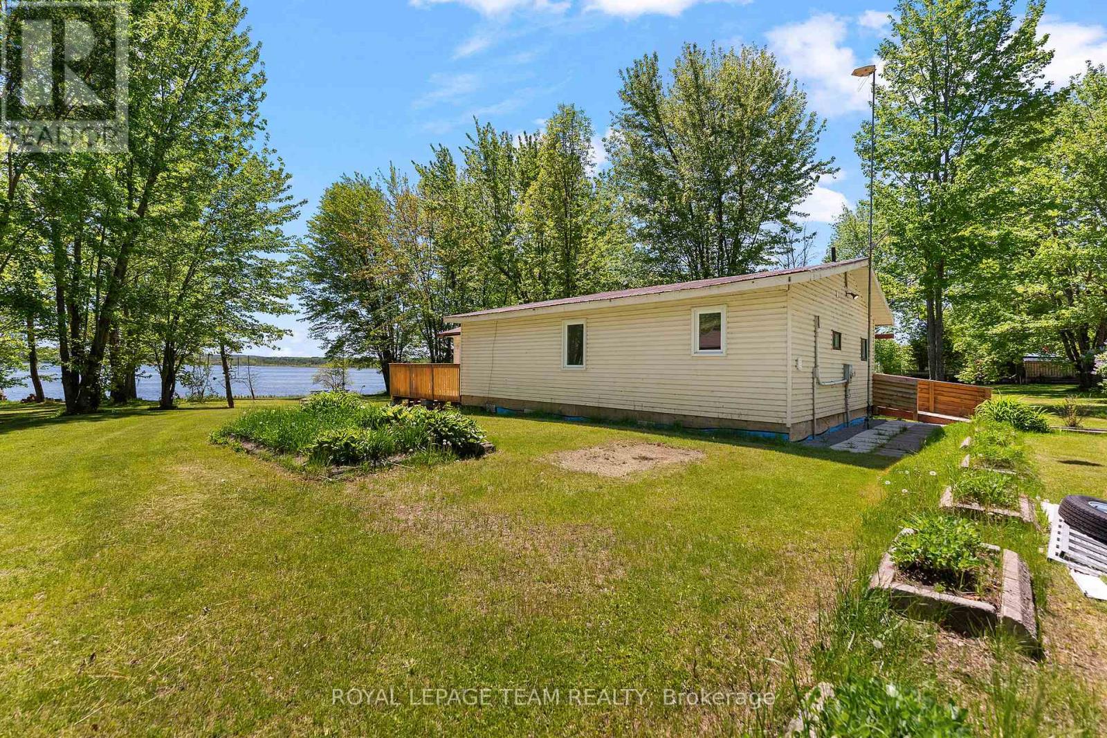 424 HUMMINGBIRD LANE - 22