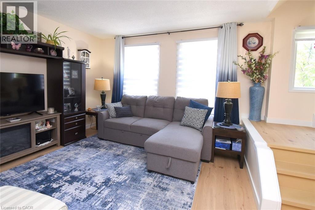 #2 1255 UPPER GAGE Avenue - 10