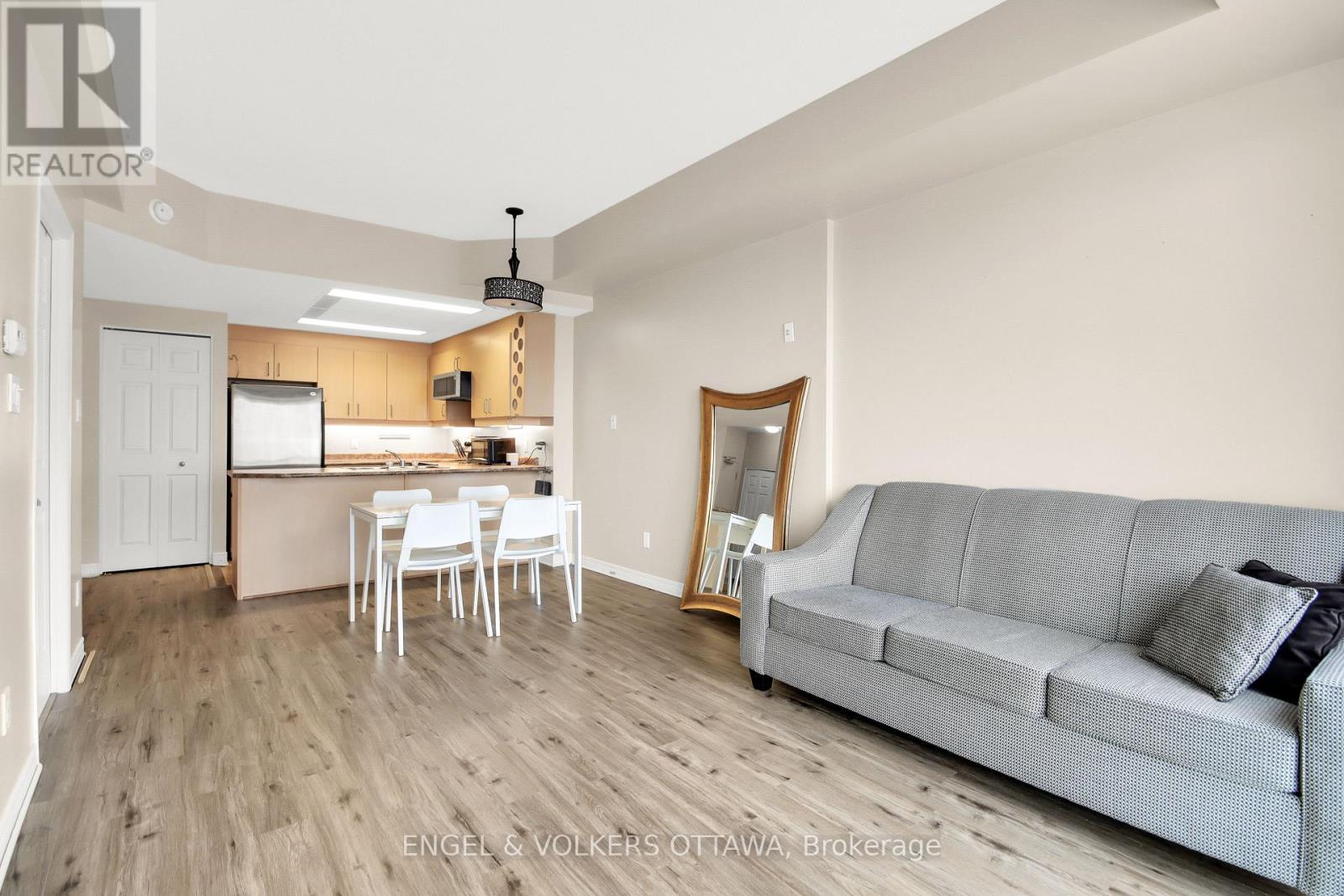 1 Bed, 1 Bath Apartment for Rent in Ottawa – 607 – 134 YORK STREET, Ottawa – MLS# X13245752 - Image 14