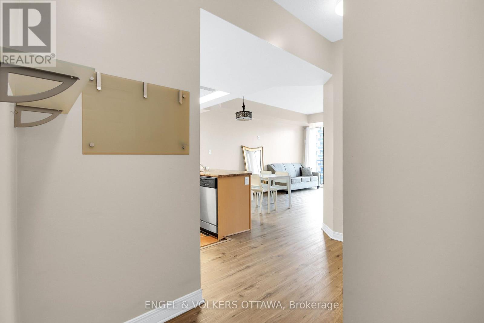 1 Bed, 1 Bath Apartment for Rent in Ottawa – 607 – 134 YORK STREET, Ottawa – MLS# X13245752 - Image 6
