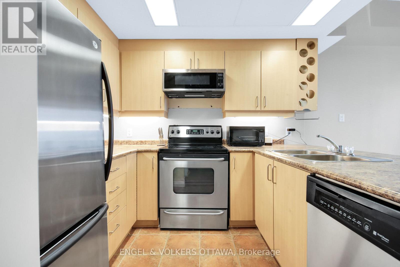 1 Bed, 1 Bath Apartment for Rent in Ottawa – 607 – 134 YORK STREET, Ottawa – MLS# X13245752 - Image 8