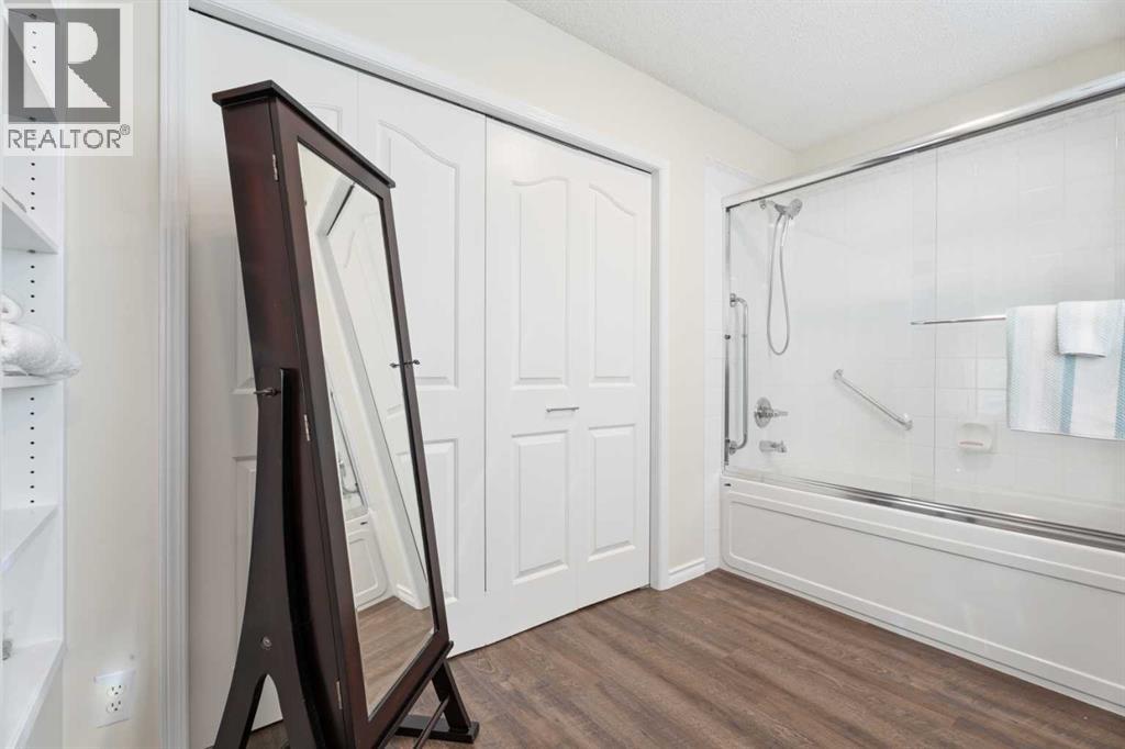 Double closet in Primary ensuite