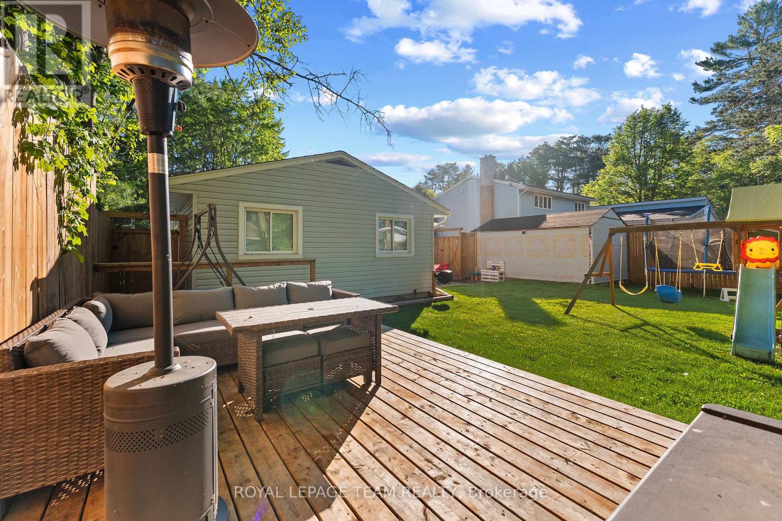 25 FRONTENAC CRESCENT - 39