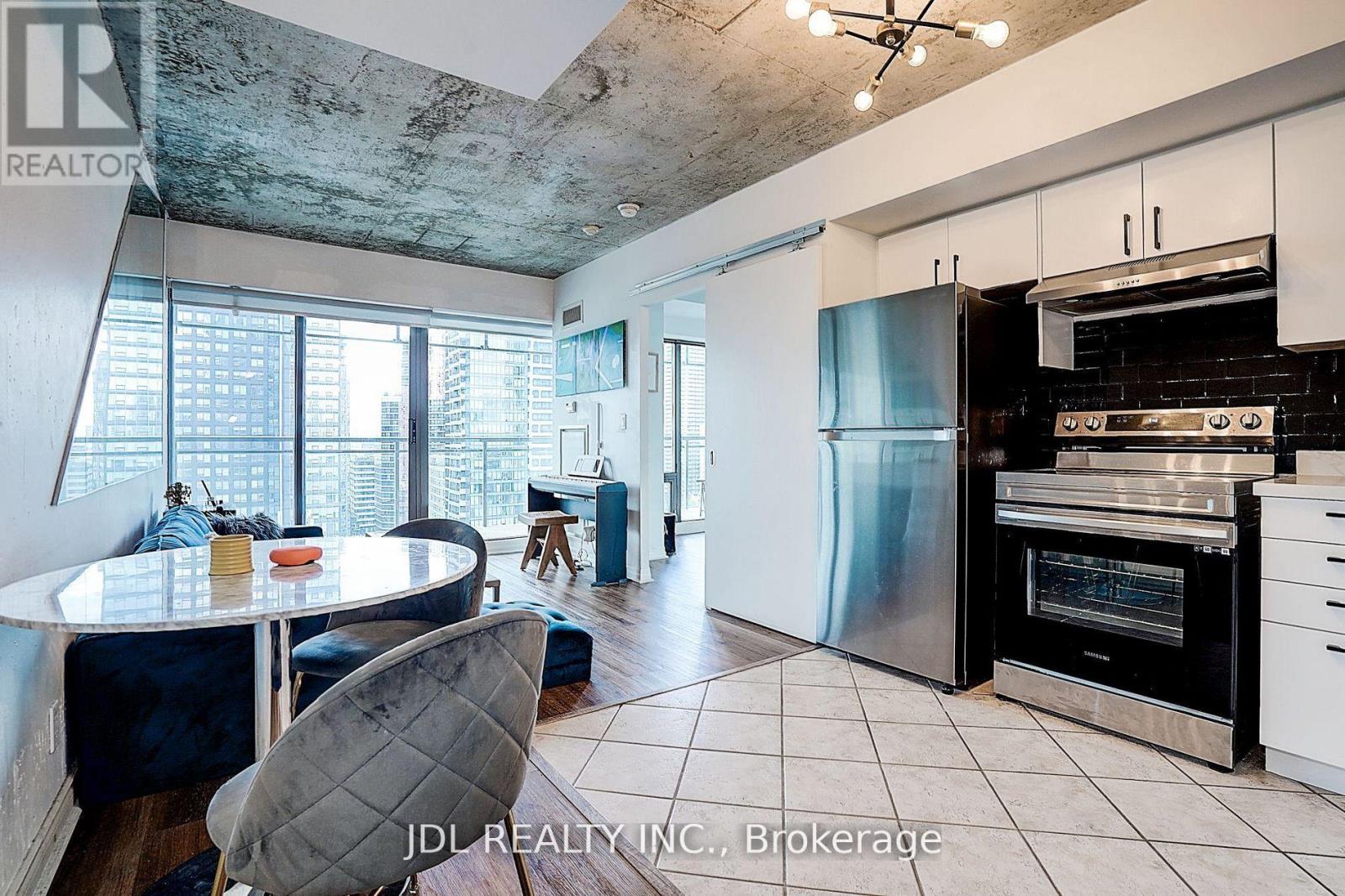#2105 22 WELLESLEY STREET E - 11
