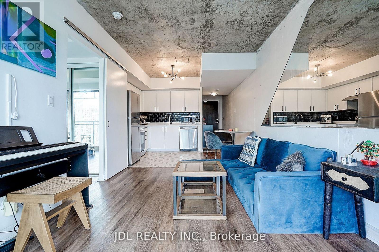 #2105 22 WELLESLEY STREET E - 16