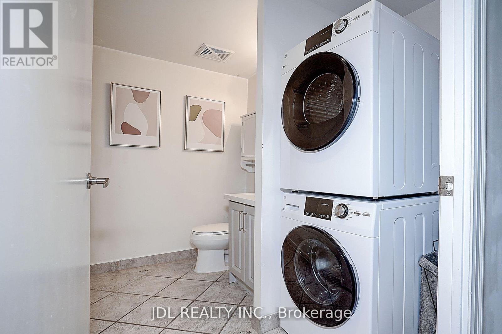 #2105 22 WELLESLEY STREET E - 22