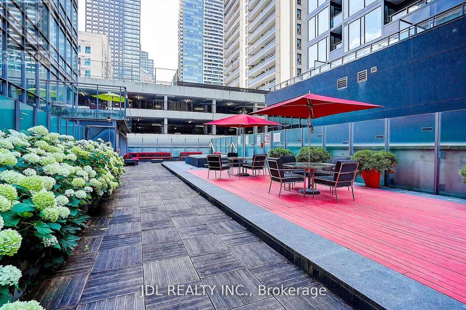 #2105 22 WELLESLEY STREET E - 37
