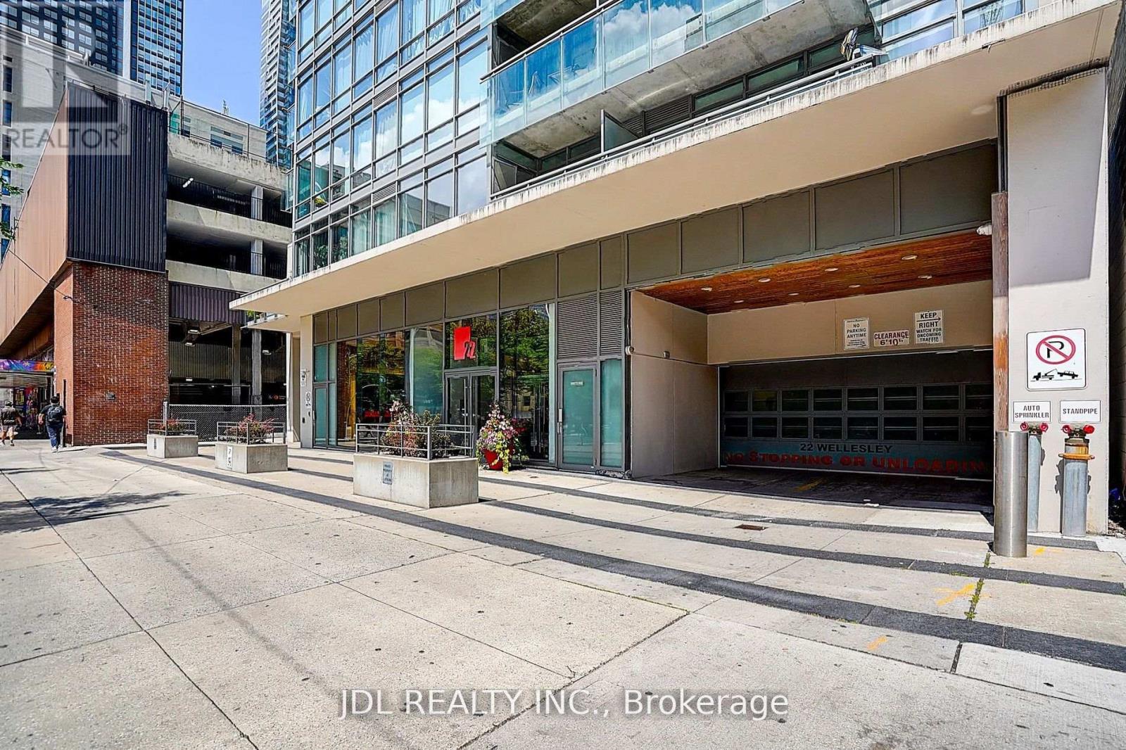 #2105 22 WELLESLEY STREET E - 38