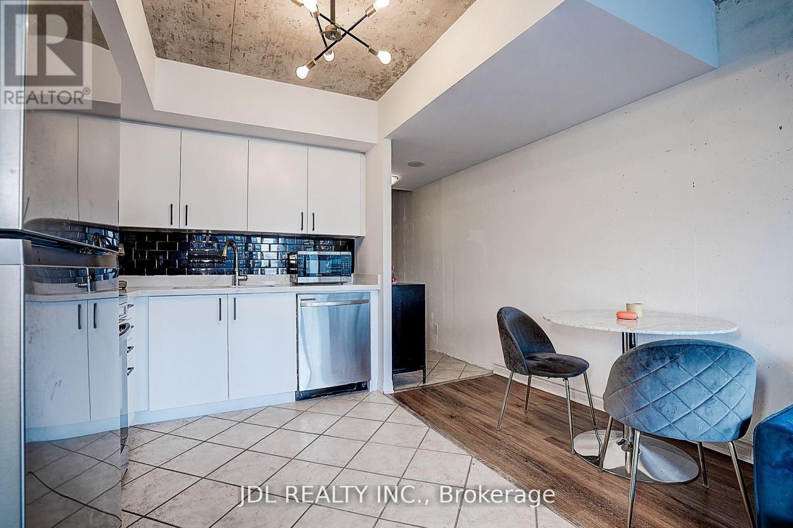 #2105 22 WELLESLEY STREET E - 8