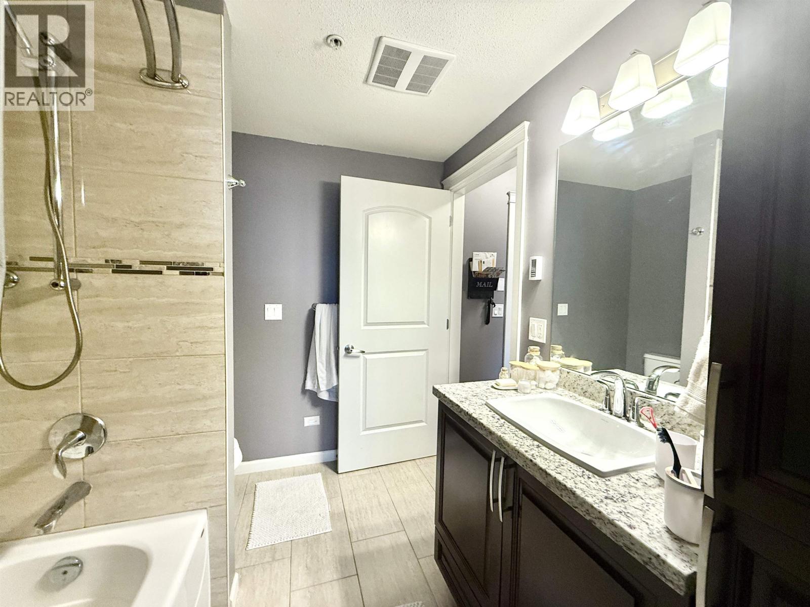 209 12655 190A STREET, Pitt Meadows