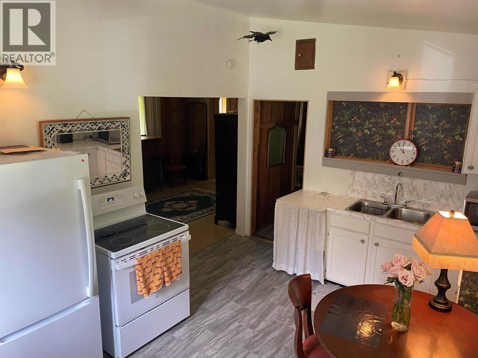 42 BROUSSEAU ROAD - 24