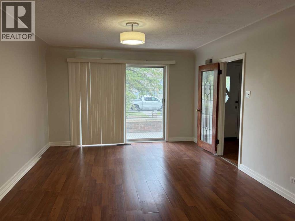520 20 Street S - 9