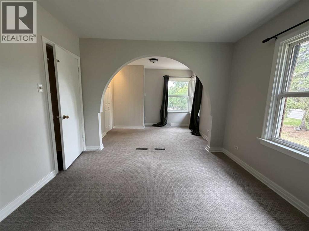 520 20 Street S - 21