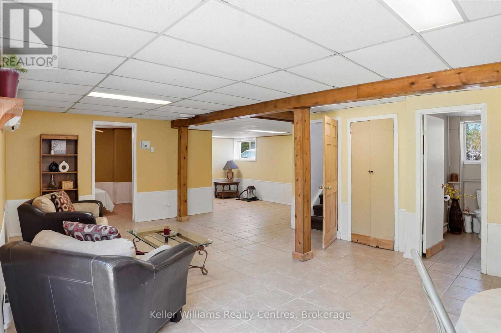 67 WILLIAM COURT - 34