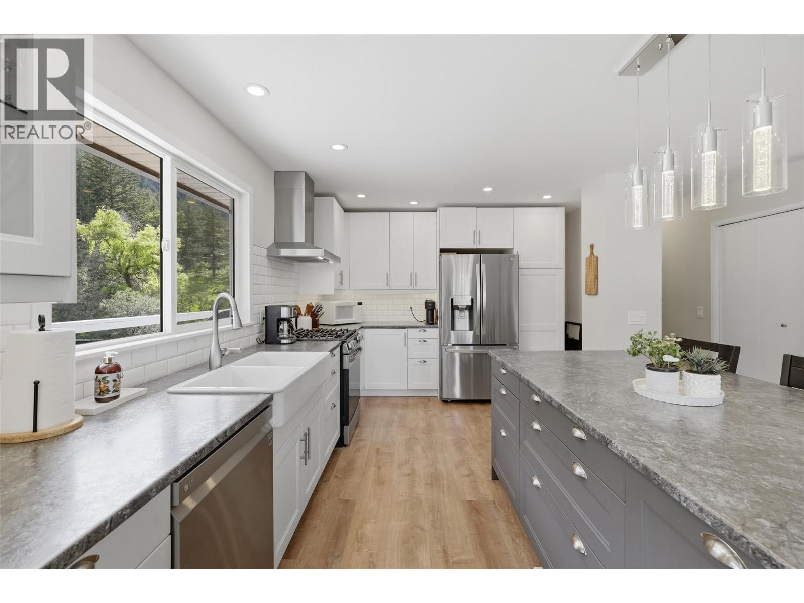 2015 PRATT Road - 11