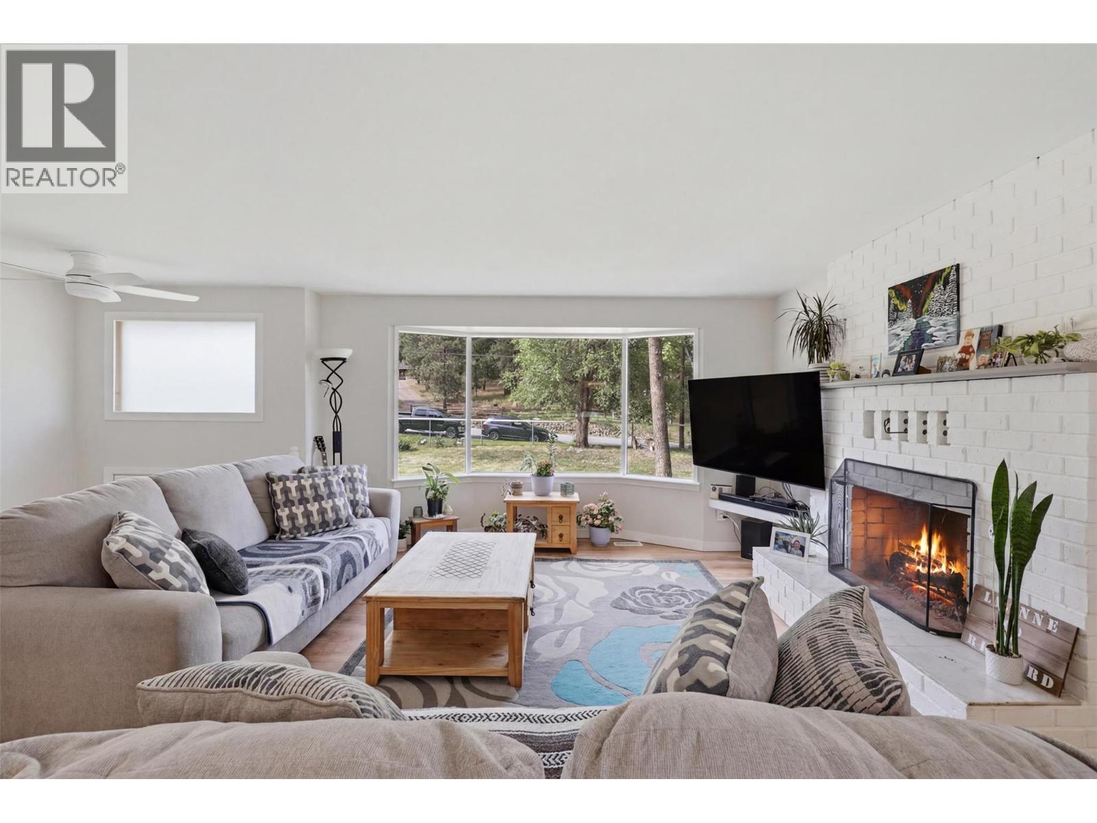 2015 PRATT Road - 24