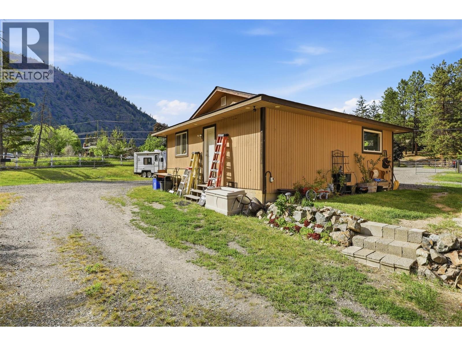 2015 PRATT Road - 55
