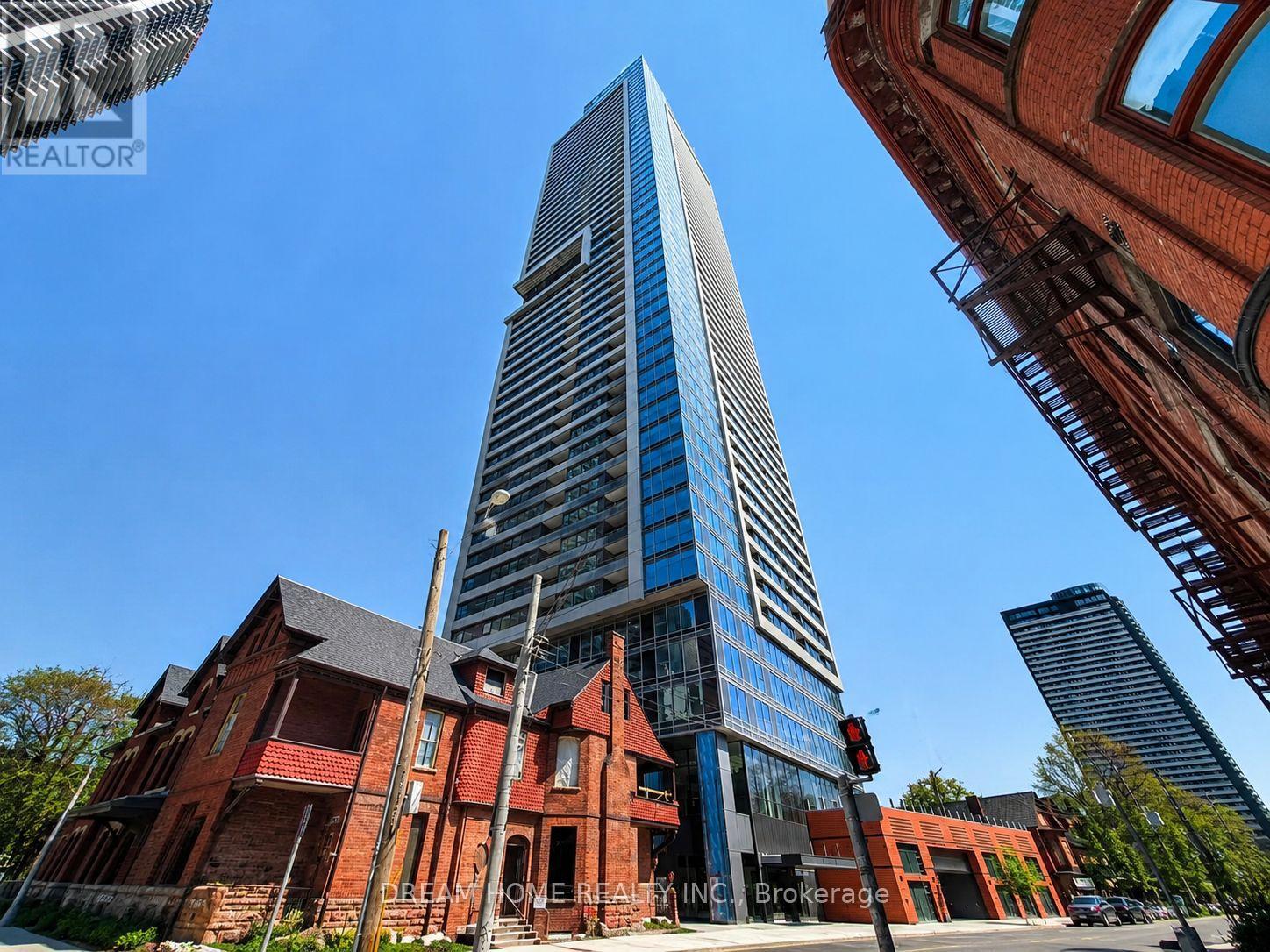 Listing photo of 1004 - 609 SHERBOURNE STREET