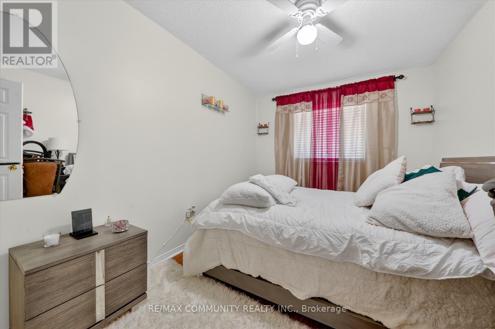 1645 AUTUMN CRESCENT - 14
