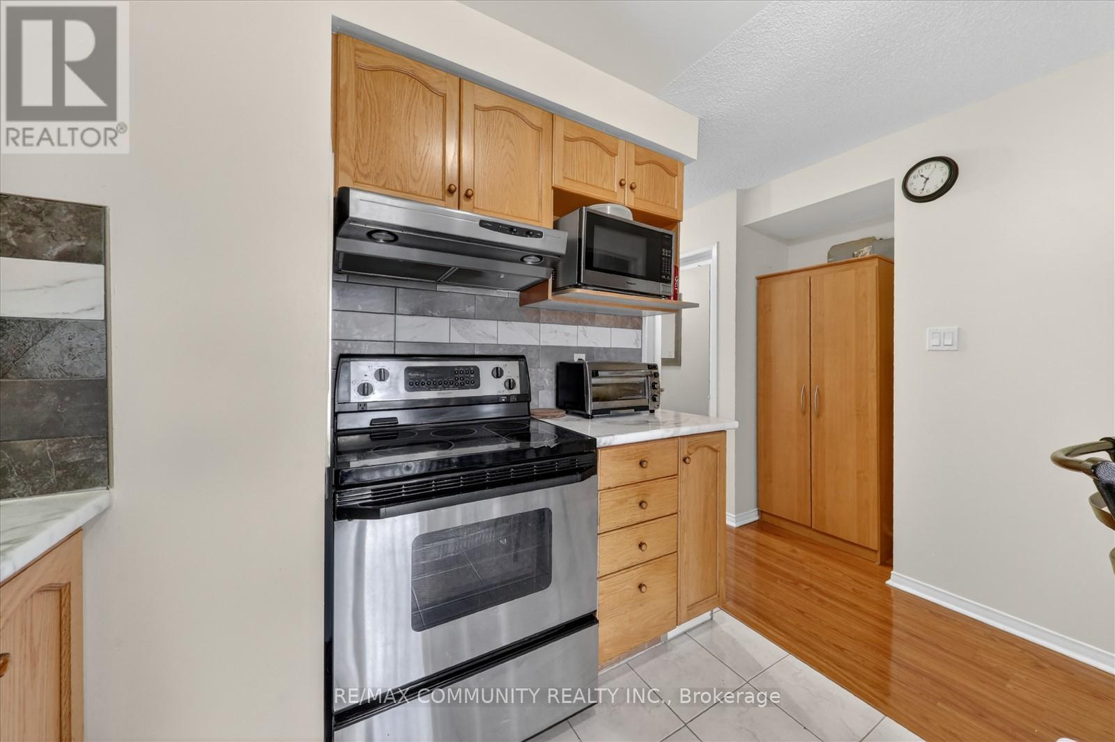 1645 AUTUMN CRESCENT - 19