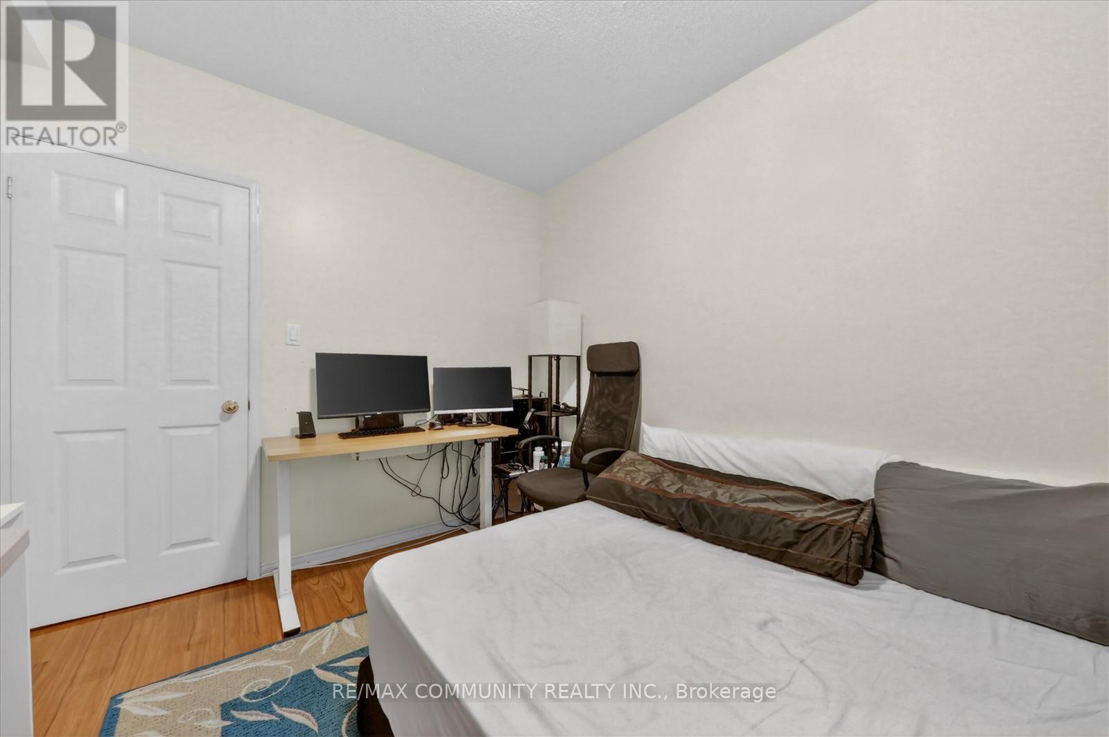 1645 AUTUMN CRESCENT - 29