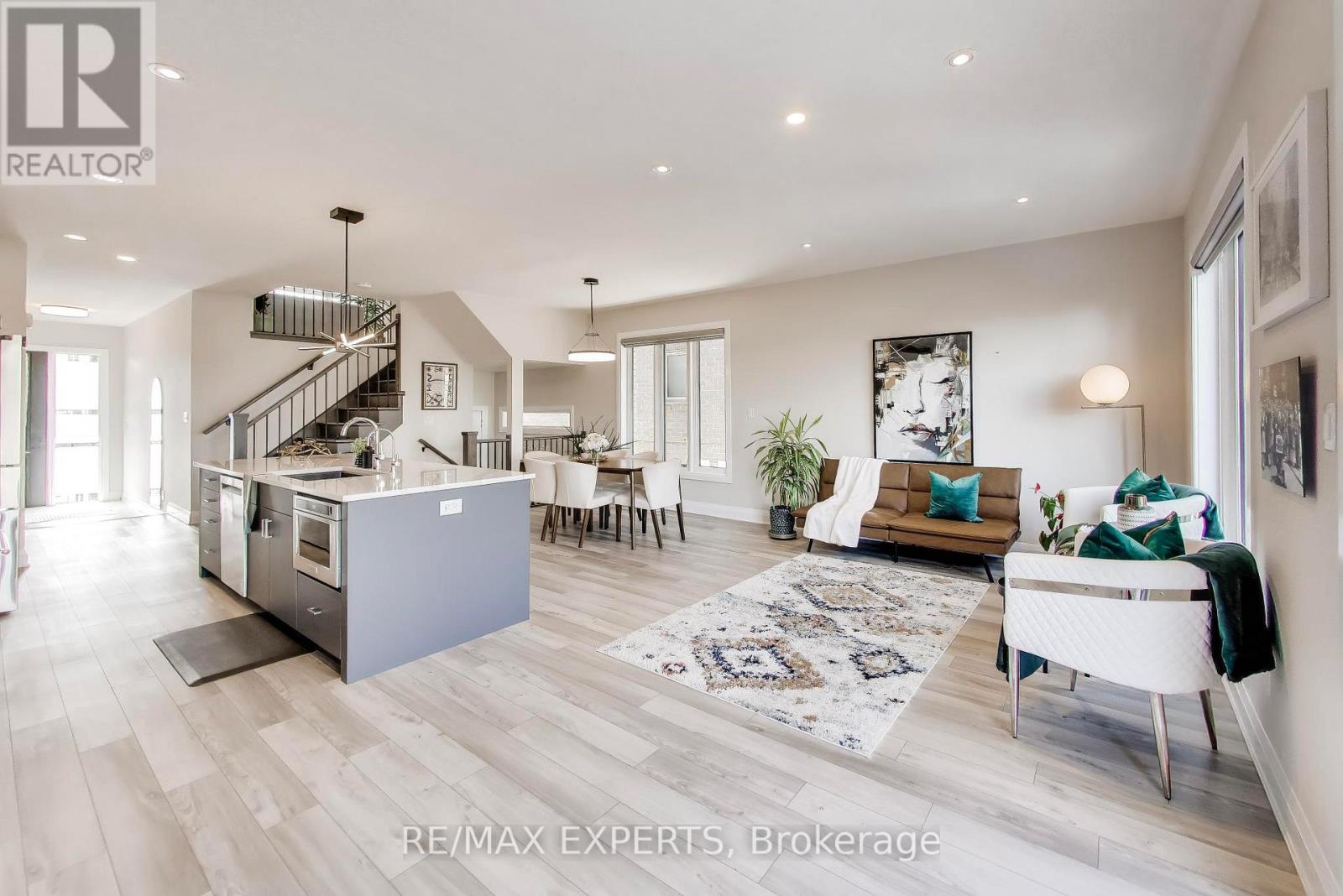 228 WOODBINE AVENUE - 8