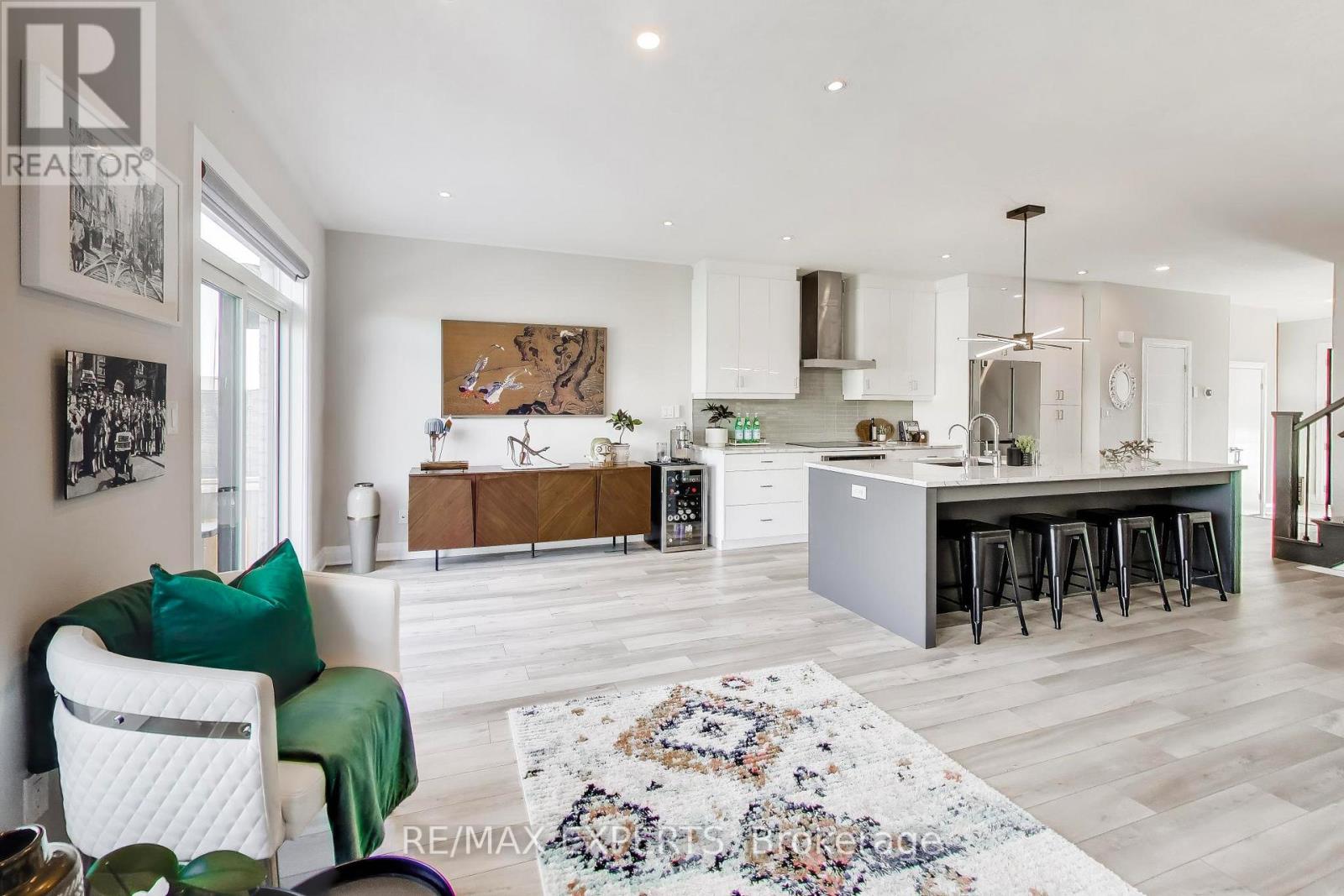 228 WOODBINE AVENUE - 9
