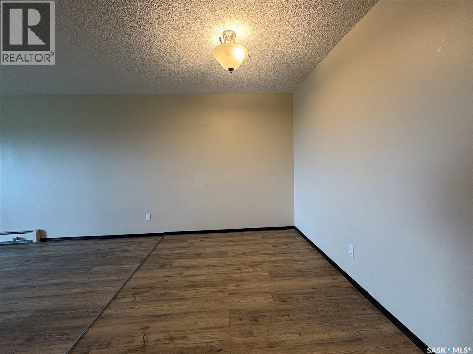#303 1140 9th AVENUE NE - 4