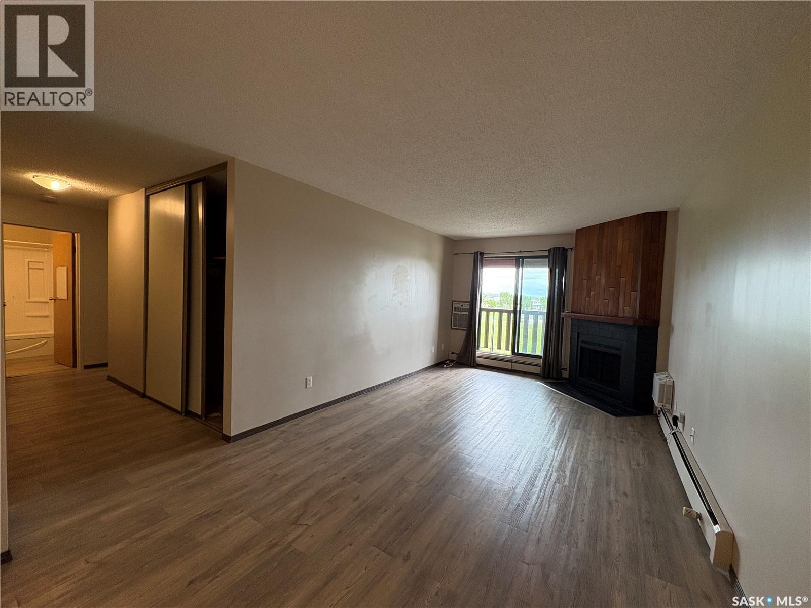 #303 1140 9th AVENUE NE - 5