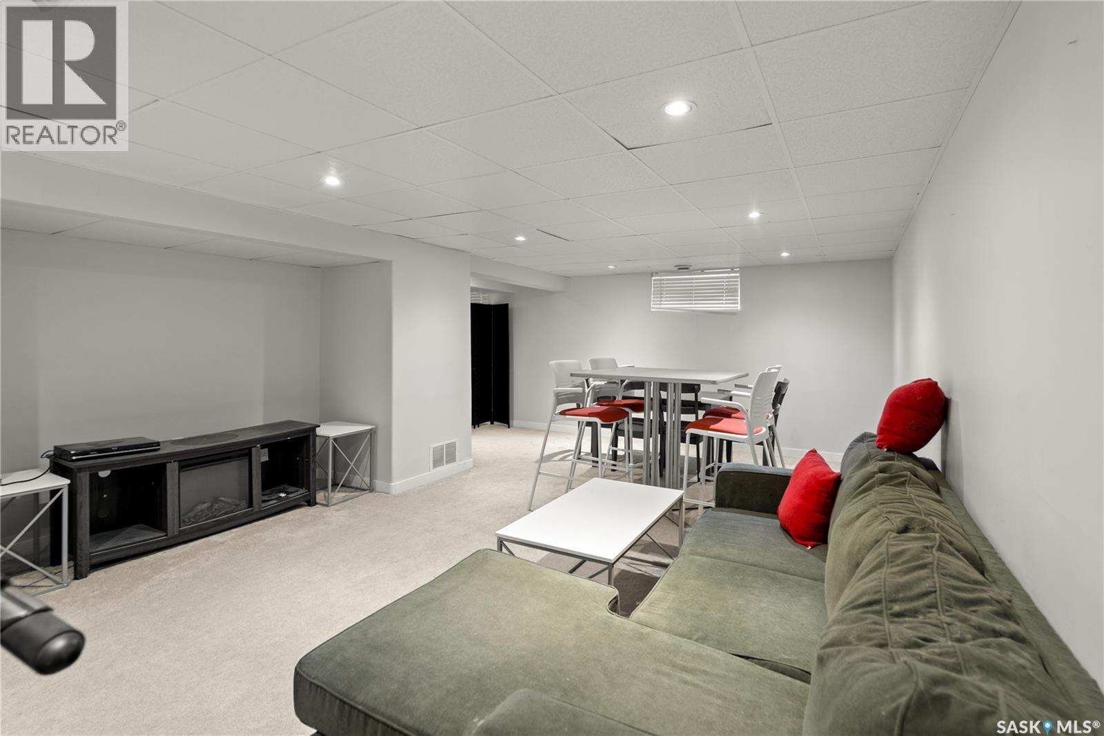 17 Anderson AVENUE - 21
