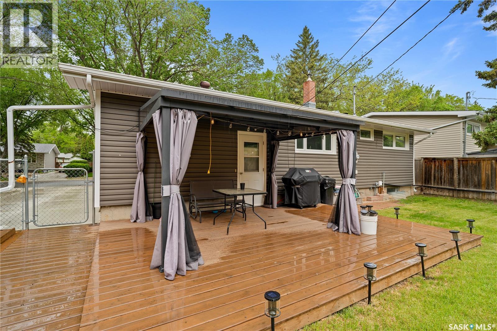 17 Anderson AVENUE - 26