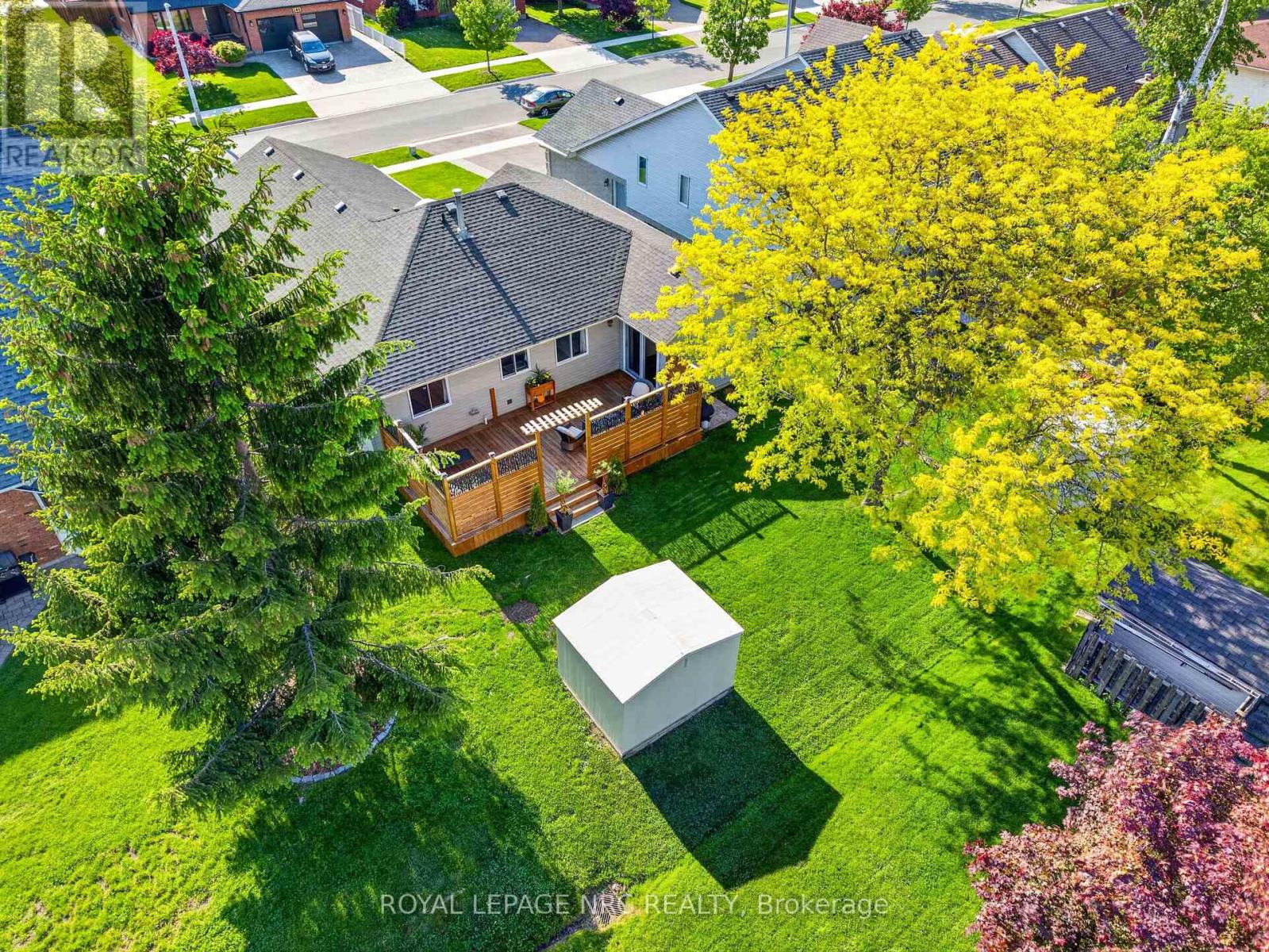 247 NORTHWOOD DRIVE - 33