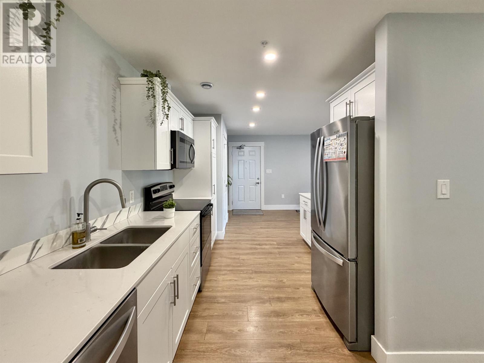 #202 24 Gilbert Drive - 14