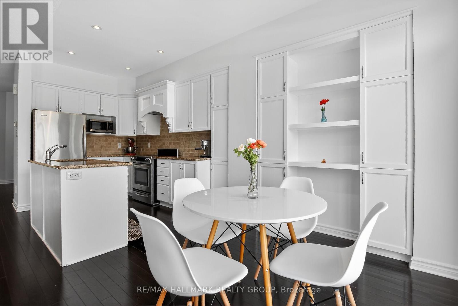 450 SULTAN STREET - 17