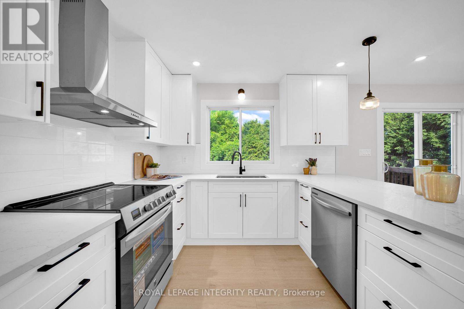53 OVERLAKE DRIVE - 17