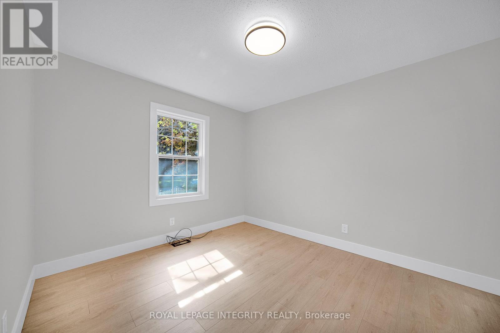 53 OVERLAKE DRIVE - 29