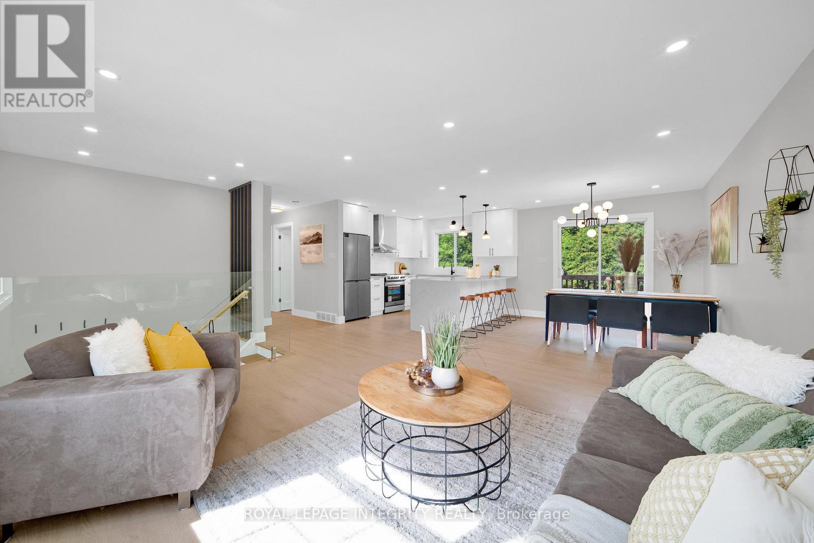 53 OVERLAKE DRIVE - 7